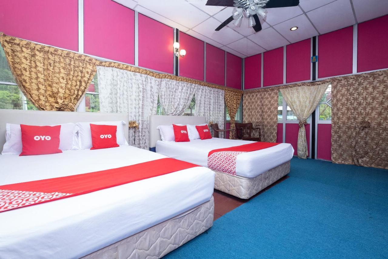 Oyo 89984 Noris Wang Homestay Lumut Ngoại thất bức ảnh