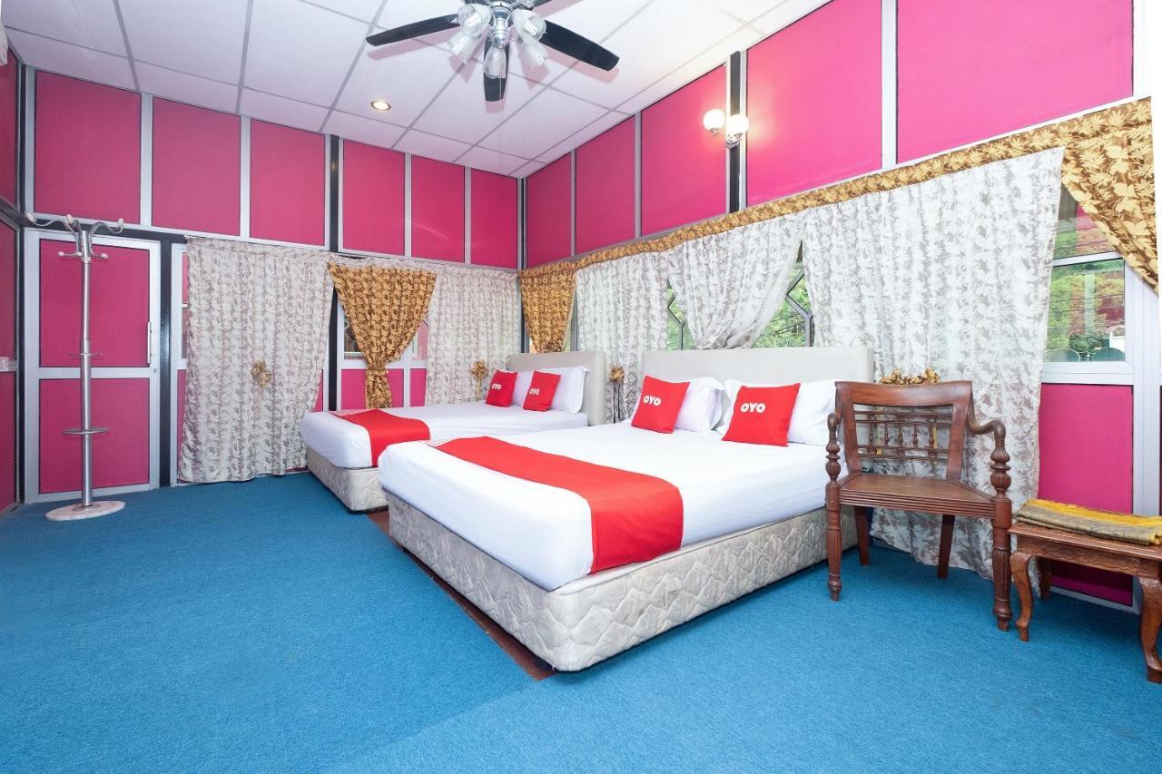 Oyo 89984 Noris Wang Homestay Lumut Ngoại thất bức ảnh