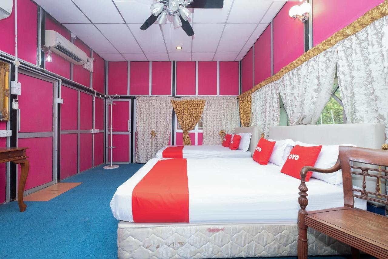 Oyo 89984 Noris Wang Homestay Lumut Ngoại thất bức ảnh