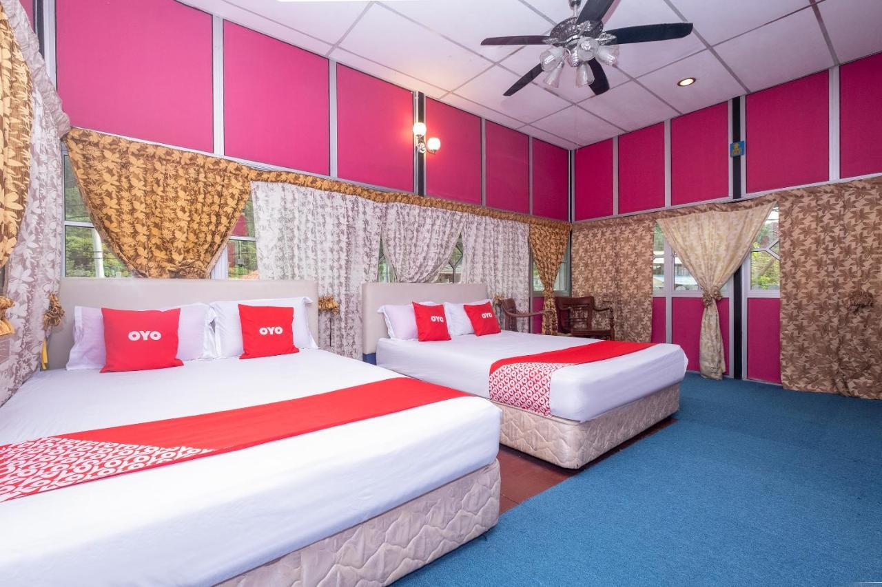 Oyo 89984 Noris Wang Homestay Lumut Ngoại thất bức ảnh
